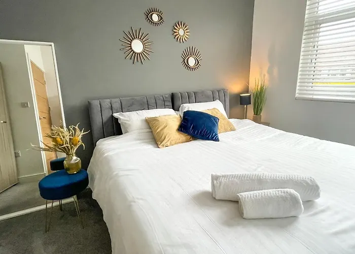 12Min To City - Free Parking - Christie Nhs - Contractor Friendly - Irwell Stays