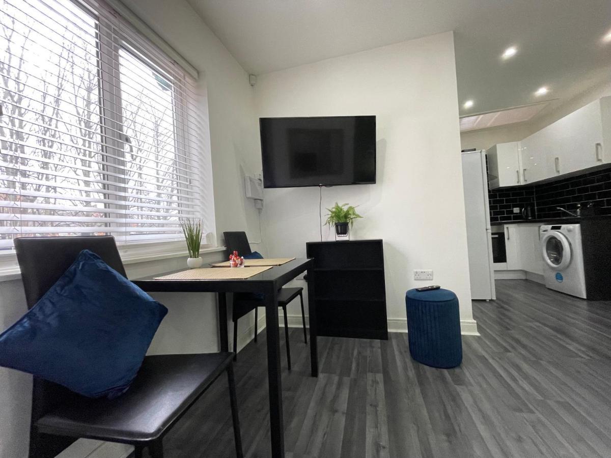 12min To - Free Parking - Christie Nhs - Contractor Friendly - Irwell Manchester